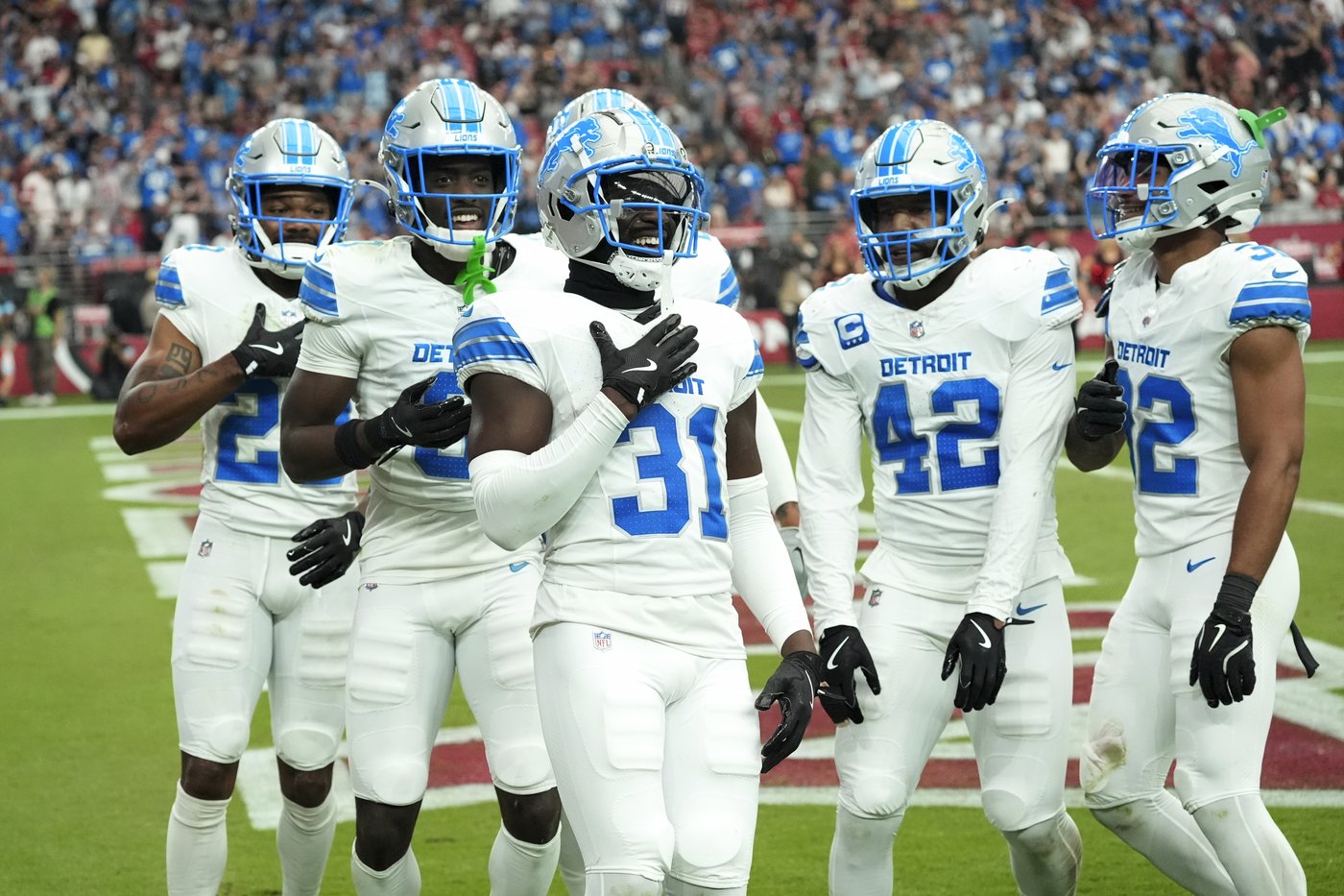 Jared Goff throws 2 TD passes and Lions' defense slows Kyler Murray in 20-13 win over Cardinals | iNFOnews.ca Jared Goff throws 2 TD passes and Lions' defense slows Kyler Murray in 20-13 win over Cardinals | iNFOnews.ca