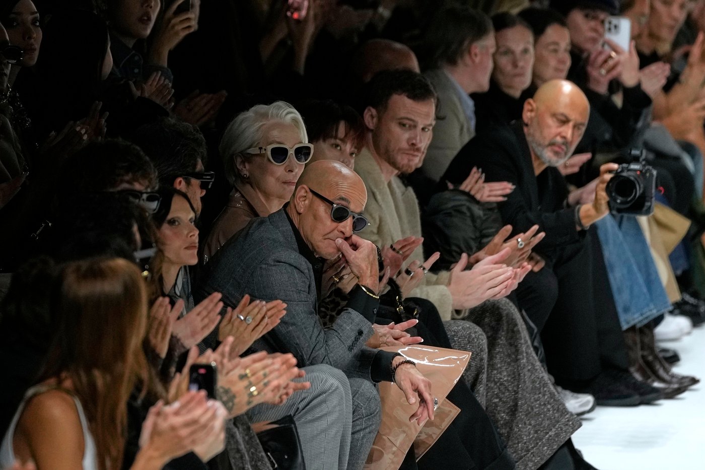 The devil wears Dolce & Gabbana in Milan as Meryl Streep is filmed at runway show for movie sequel | iNFOnews.ca