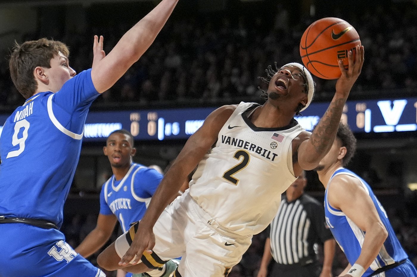 Vanderbilt fans storm court again as Commodores beat No. 9 Kentucky 74-69 | iNFOnews.ca Vanderbilt fans storm court again as Commodores beat No. 9 Kentucky 74-69 | iNFOnews.ca