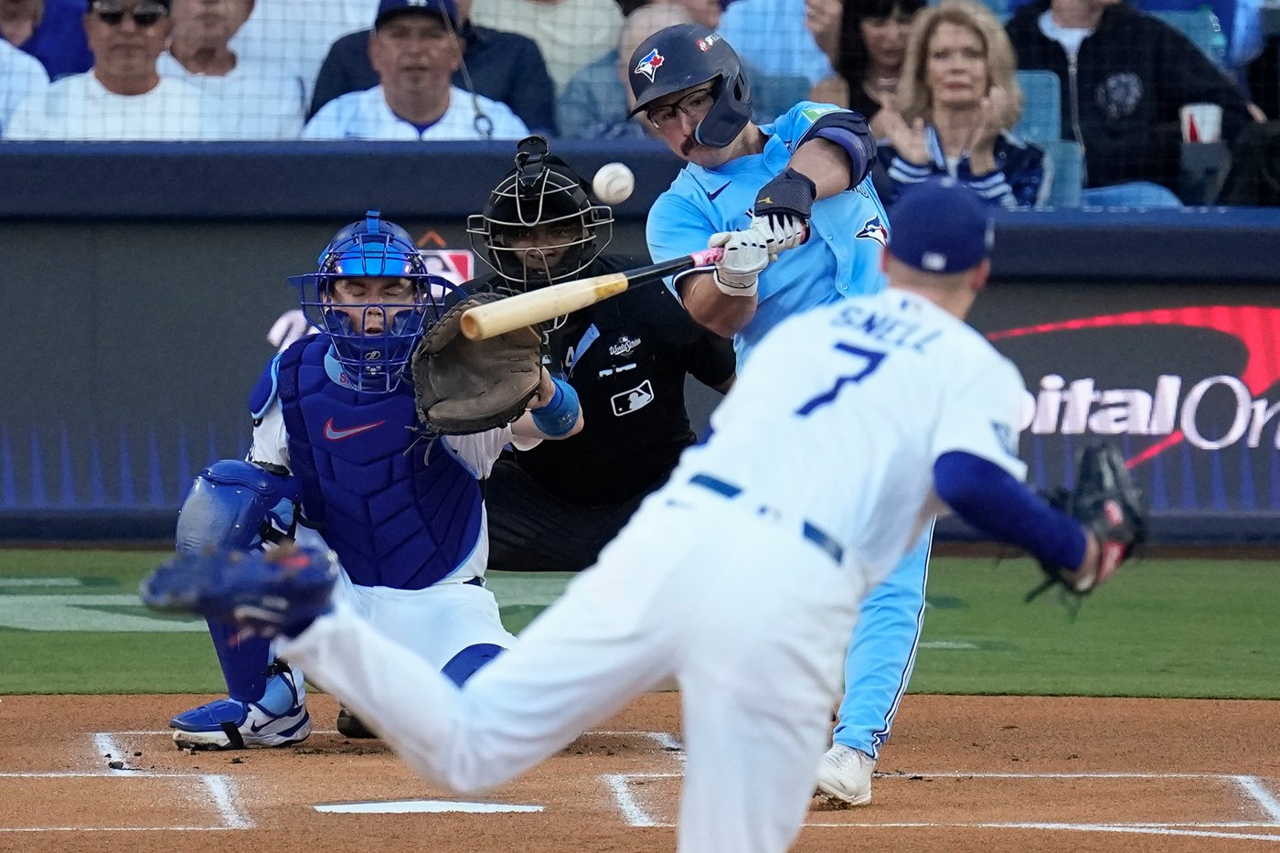 Injured DH George Springer out of Blue Jays' starting lineup for 2nd straight World Series game | iNFOnews.ca