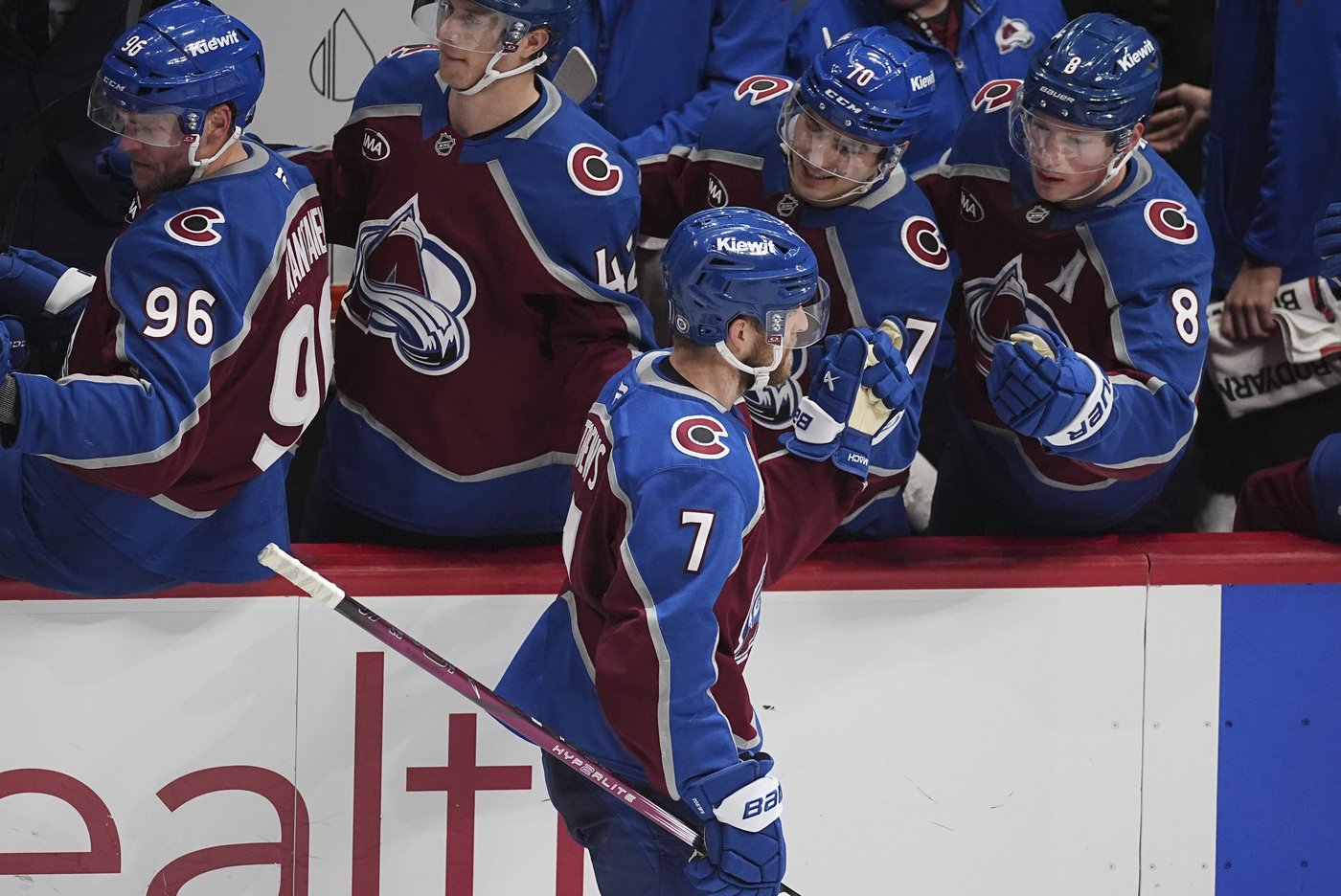 Devon Toews scores twice, Avalanche rally to beat Panthers 3-1 | iNFOnews.ca Devon Toews scores twice, Avalanche rally to beat Panthers 3-1 | iNFOnews.ca