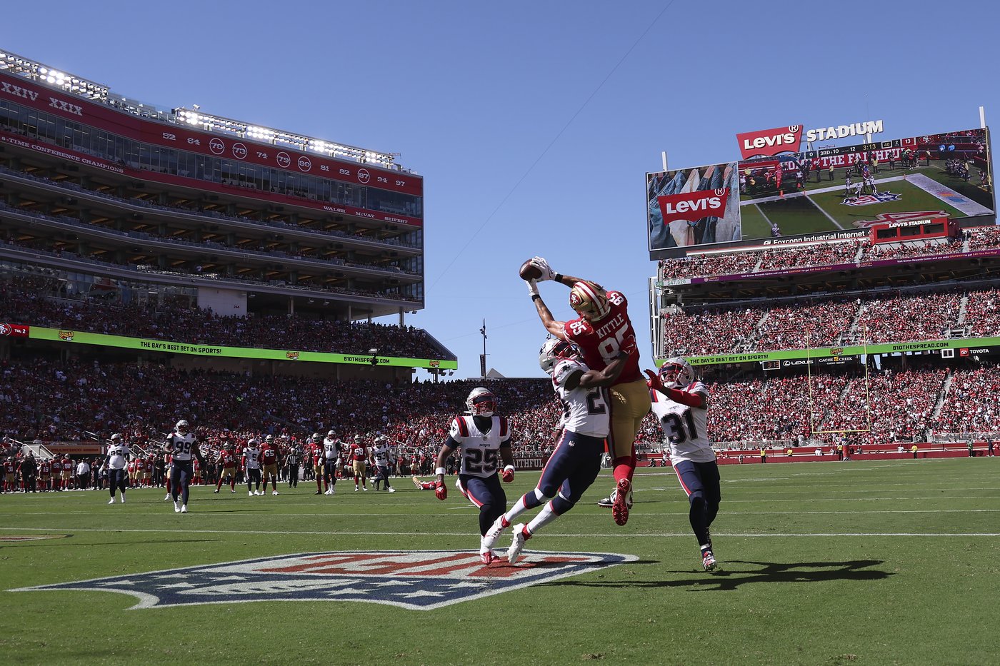 Fred Warner's pick-6 helps the 49ers snap a 2-game skid with a 30-13 win over the Patriots | iNFOnews.ca