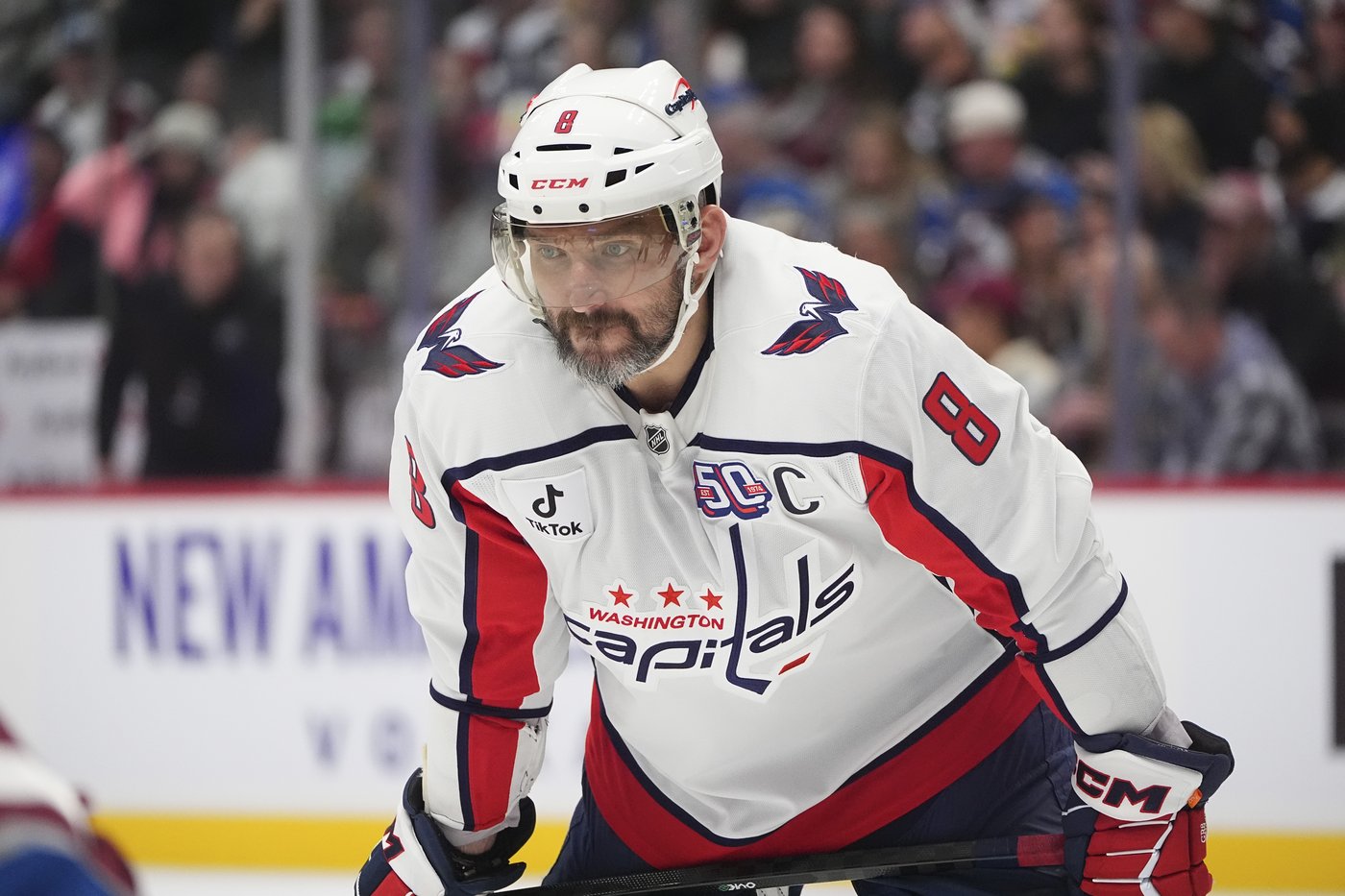 Alex Ovechkin skates before Capitals practice as he works to return from a broken leg | iNFOnews.ca