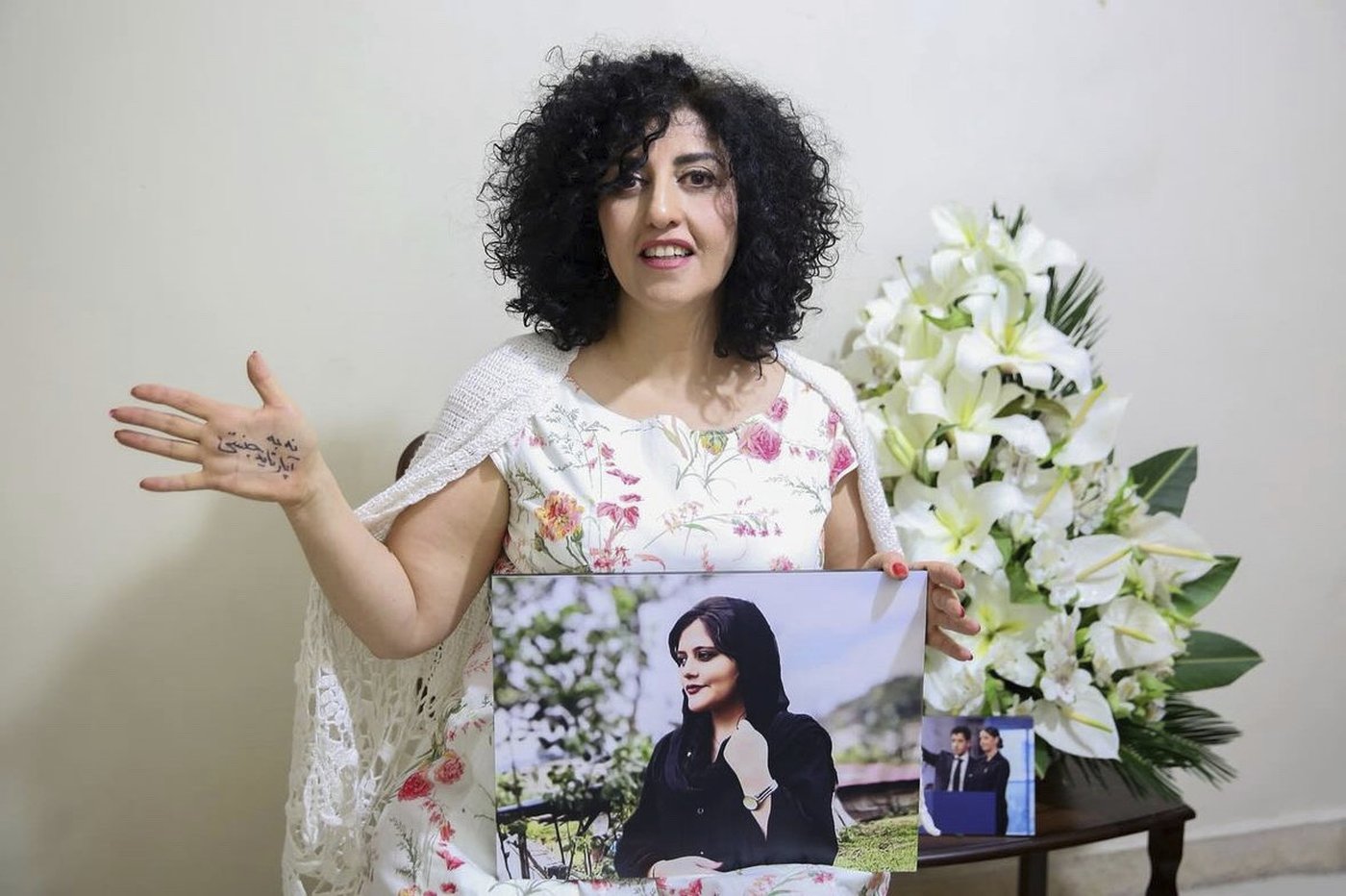 Iran frees jailed Nobel laureate Narges Mohammadi for 21 days on medical grounds after surgery | iNFOnews.ca Iran frees jailed Nobel laureate Narges Mohammadi for 21 days on medical grounds after surgery | iNFOnews.ca