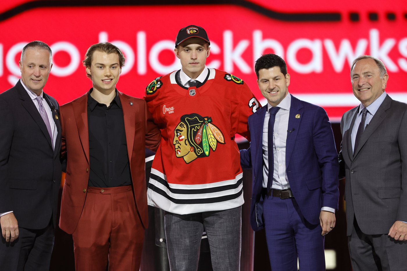 Blackhawks activate defenseman Levshunov and assign the No. 2 overall pick to the minors | iNFOnews.ca Blackhawks activate defenseman Levshunov and assign the No. 2 overall pick to the minors | iNFOnews.ca