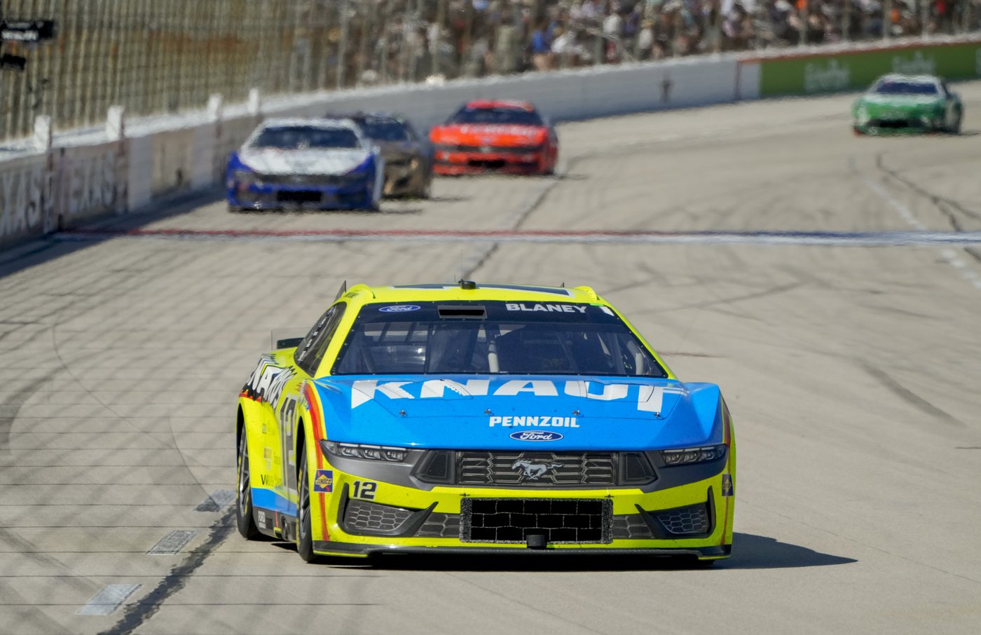 This win by Joey Logano flips the script and reduces the pressure for Team Penske | iNFOnews.ca This win by Joey Logano flips the script and reduces the pressure for Team Penske | iNFOnews.ca