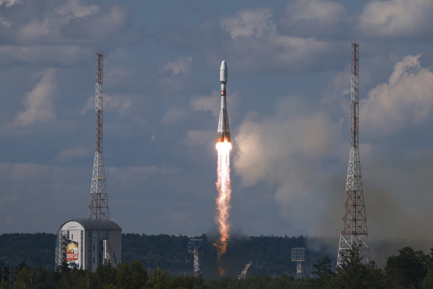 Russia launches an Iranian communications satellite into orbit | iNFOnews.ca Russia launches an Iranian communications satellite into orbit | iNFOnews.ca