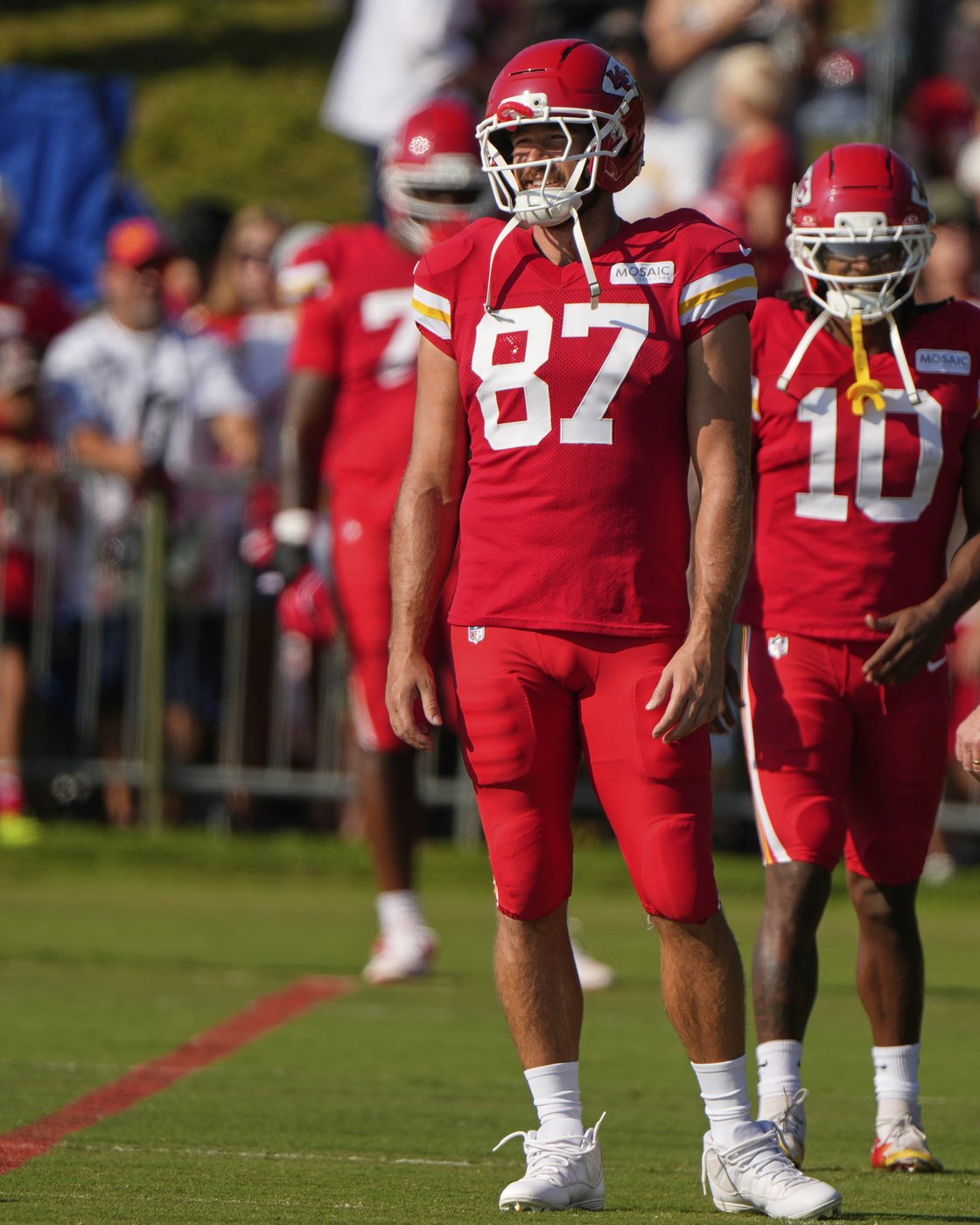 Travis Kelce's transformation: Chiefs star trims down, gears up for another Super Bowl run | iNFOnews.ca
