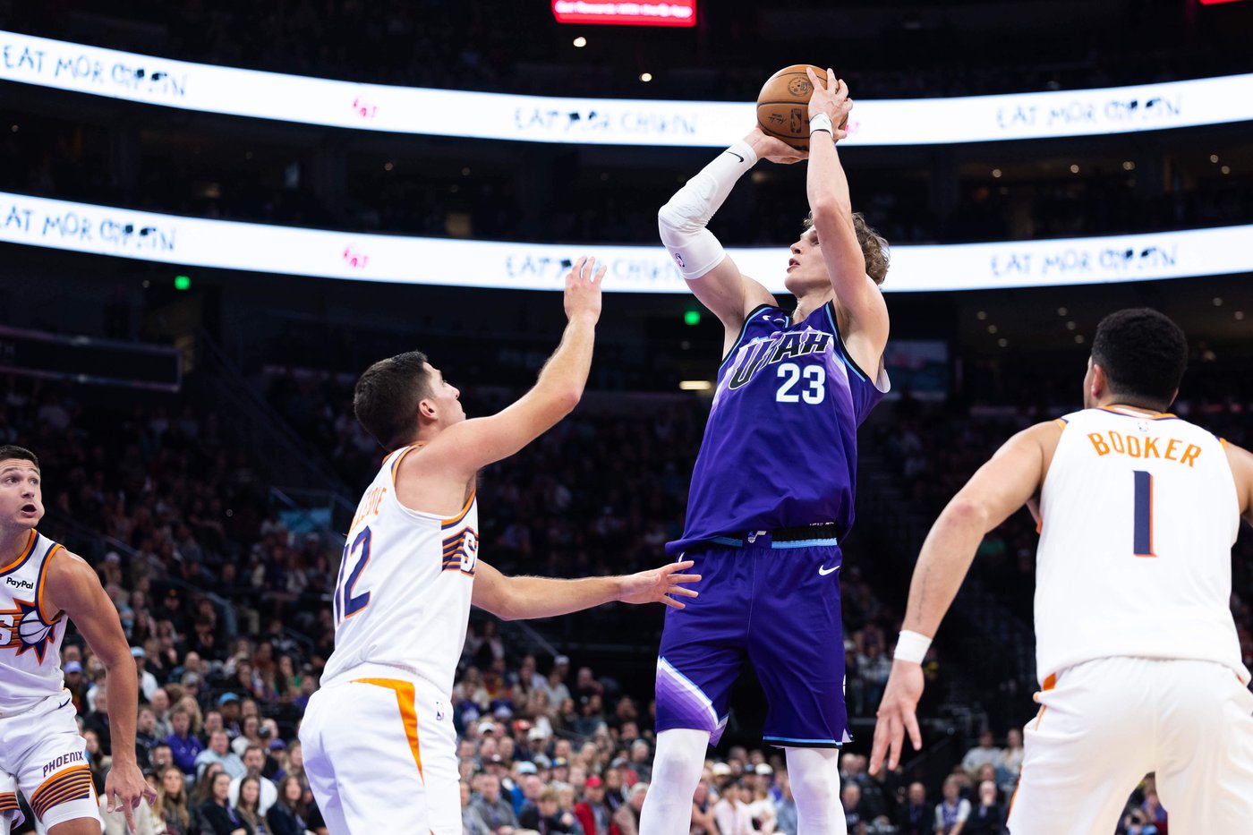 Markkanen becomes first Jazz player to top 50 points since Karl Malone in win over Suns | iNFOnews.ca Markkanen becomes first Jazz player to top 50 points since Karl Malone in win over Suns | iNFOnews.ca