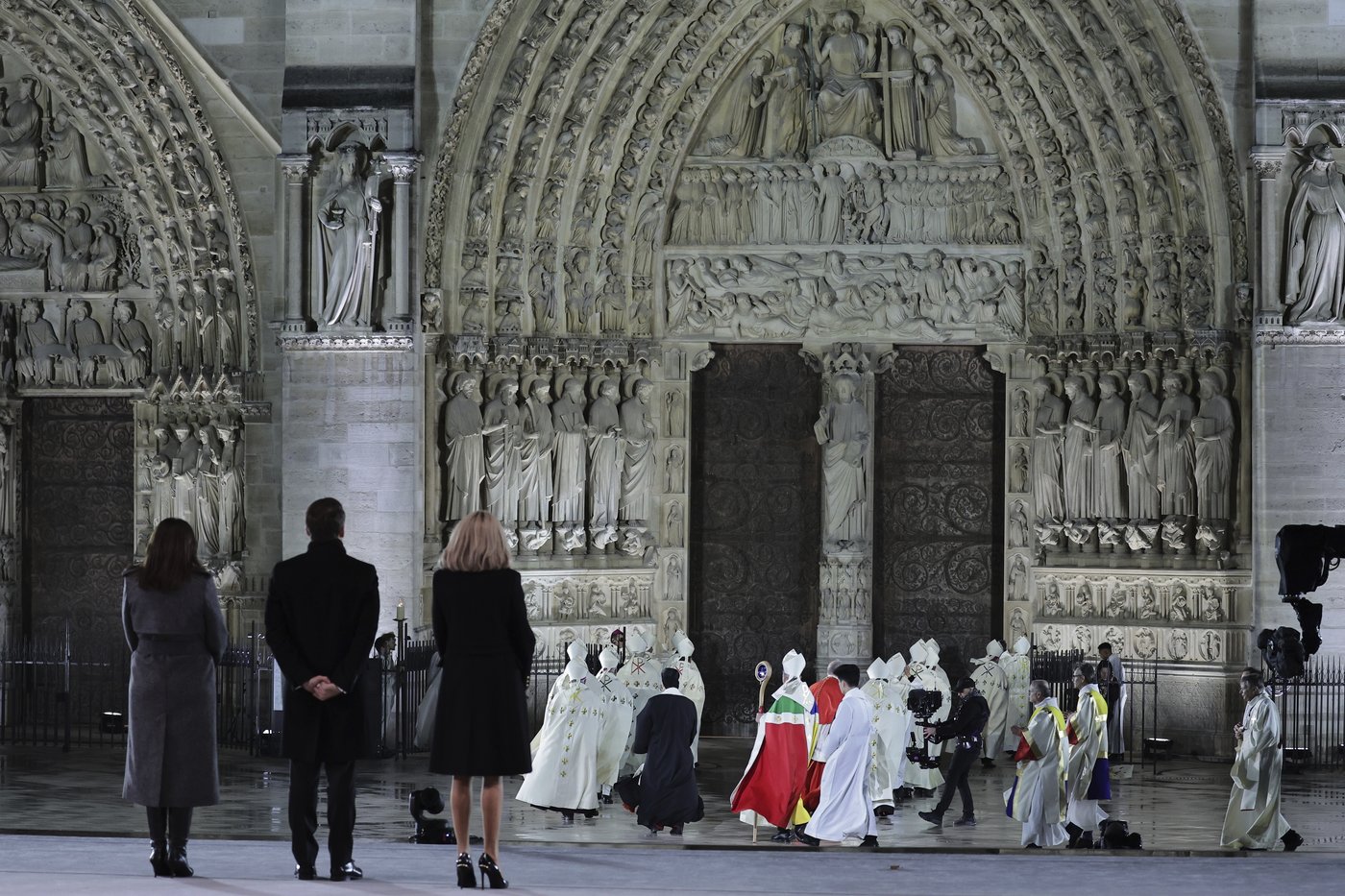 PHOTO COLLECTION: Notre Dame Reopening | iNFOnews.ca