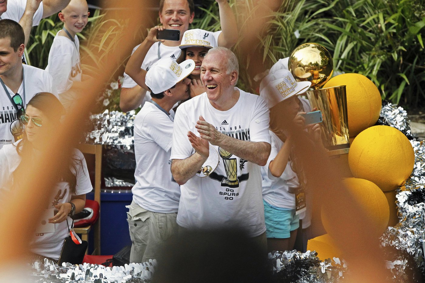 Gregg Popovich, the NBA's all-time wins leader, retires after 29 seasons as coach in San Antonio | iNFOnews.ca