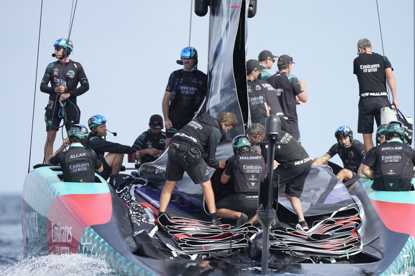 New Zealand opens up a 3-0 lead over Britain in America’s Cup final after almost crashing | iNFOnews.ca New Zealand opens up a 3-0 lead over Britain in America’s Cup final after almost crashing | iNFOnews.ca