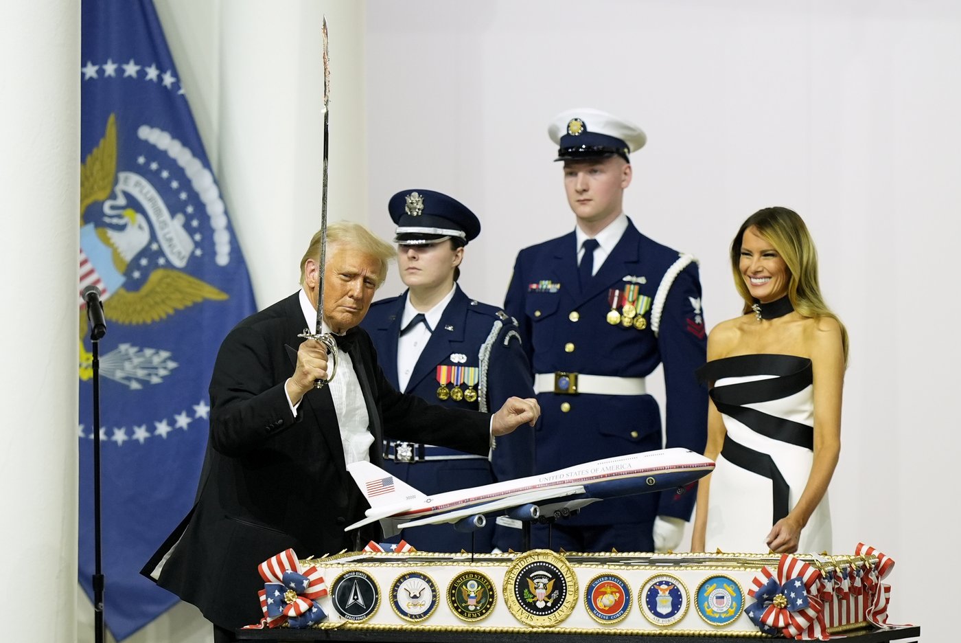 PHOTO COLLECTION: Trump 100 Days | iNFOnews.ca PHOTO COLLECTION: Trump 100 Days | iNFOnews.ca