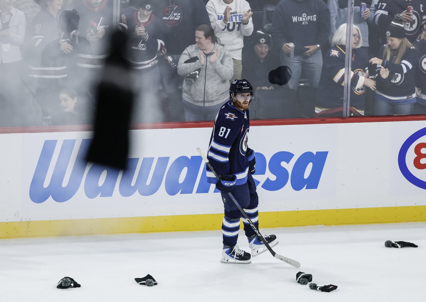 As Toews debuts with Jets, Connor shines in season-opening loss to Stars | iNFOnews.ca As Toews debuts with Jets, Connor shines in season-opening loss to Stars | iNFOnews.ca
