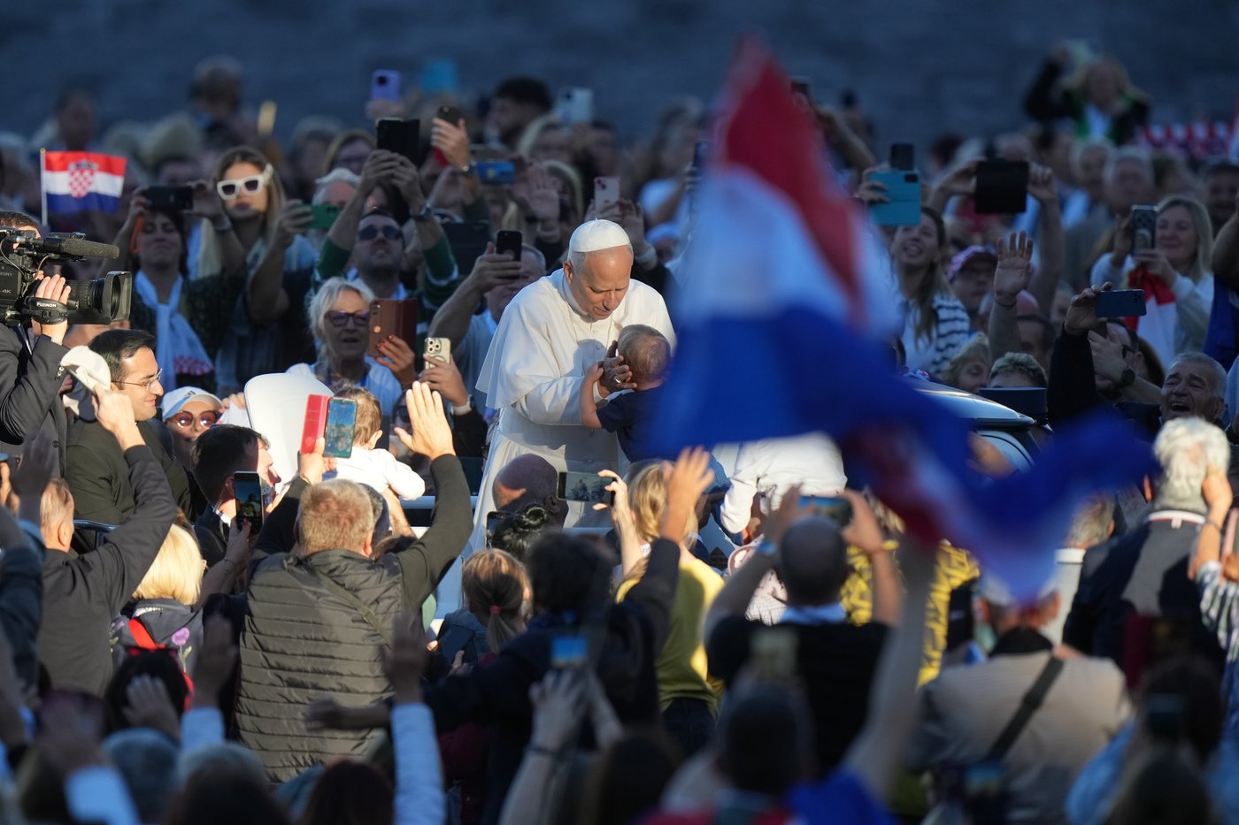 Pope Leo XIV to visit Turkey and Lebanon on first foreign trip, says he'll bring message of peace | iNFOnews.ca Pope Leo XIV to visit Turkey and Lebanon on first foreign trip, says he'll bring message of peace | iNFOnews.ca