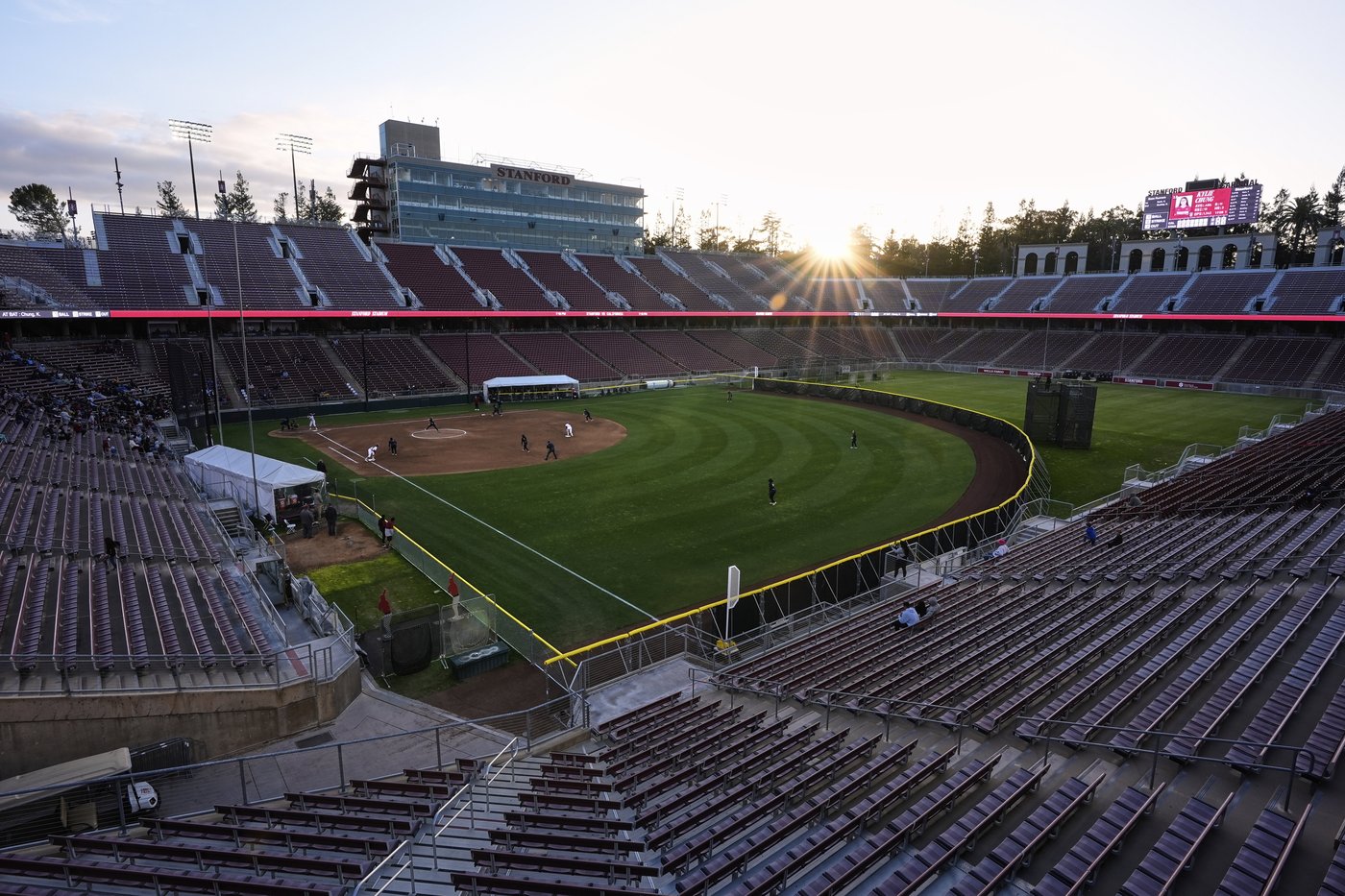 Stanford softball team sets NCAA attendance record playing in football stadium vs. rival California | iNFOnews.ca Stanford softball team sets NCAA attendance record playing in football stadium vs. rival California | iNFOnews.ca