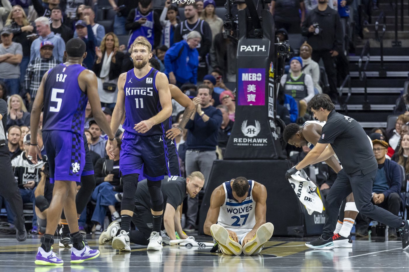 Sacramento's De'Aaron Fox drops franchise-record 60 points in Kings' OT loss to Timberwolves | iNFOnews.ca Sacramento's De'Aaron Fox drops franchise-record 60 points in Kings' OT loss to Timberwolves | iNFOnews.ca