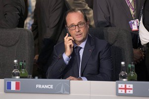 Ex-first lady depicts unpopular French president as cruel and dishonest in new book | iNFOnews.ca CP29753493