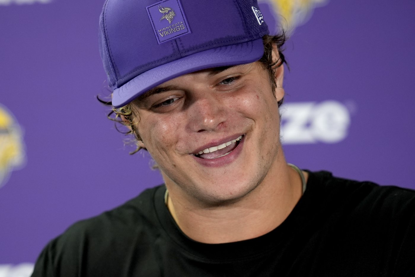 Vikings QB McCarthy misses practice to join his fiancée for the birth of their son | iNFOnews.ca Vikings QB McCarthy misses practice to join his fiancée for the birth of their son | iNFOnews.ca