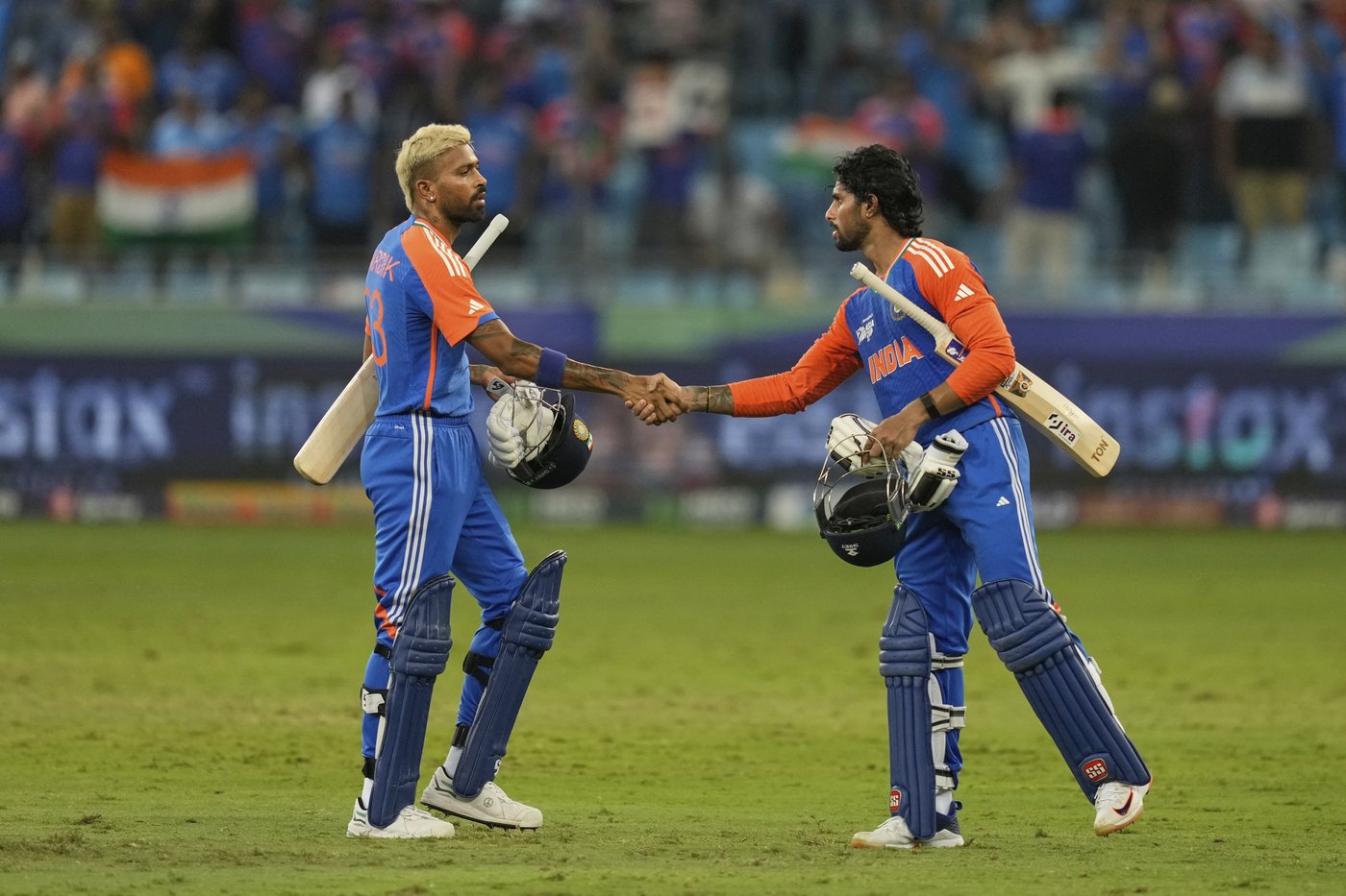 Still no handshakes as India beats Pakistan by 6 wickets at Asia Cup cricket | iNFOnews.ca