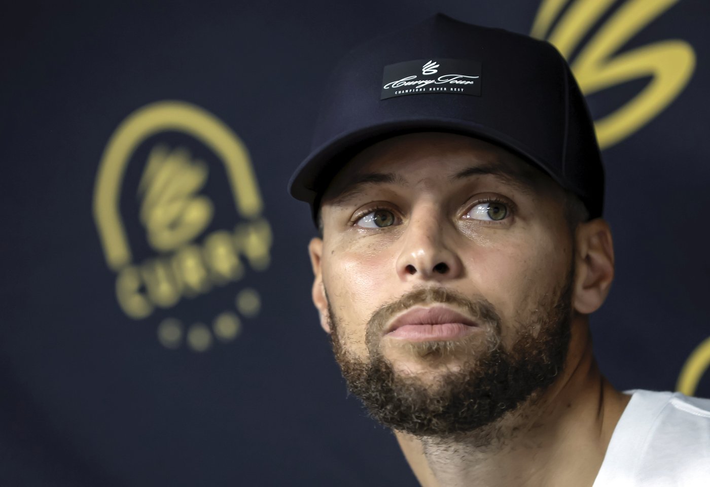 From the court to the page: Stephen Curry's 'Shot Ready' reveals his secrets | iNFOnews.ca