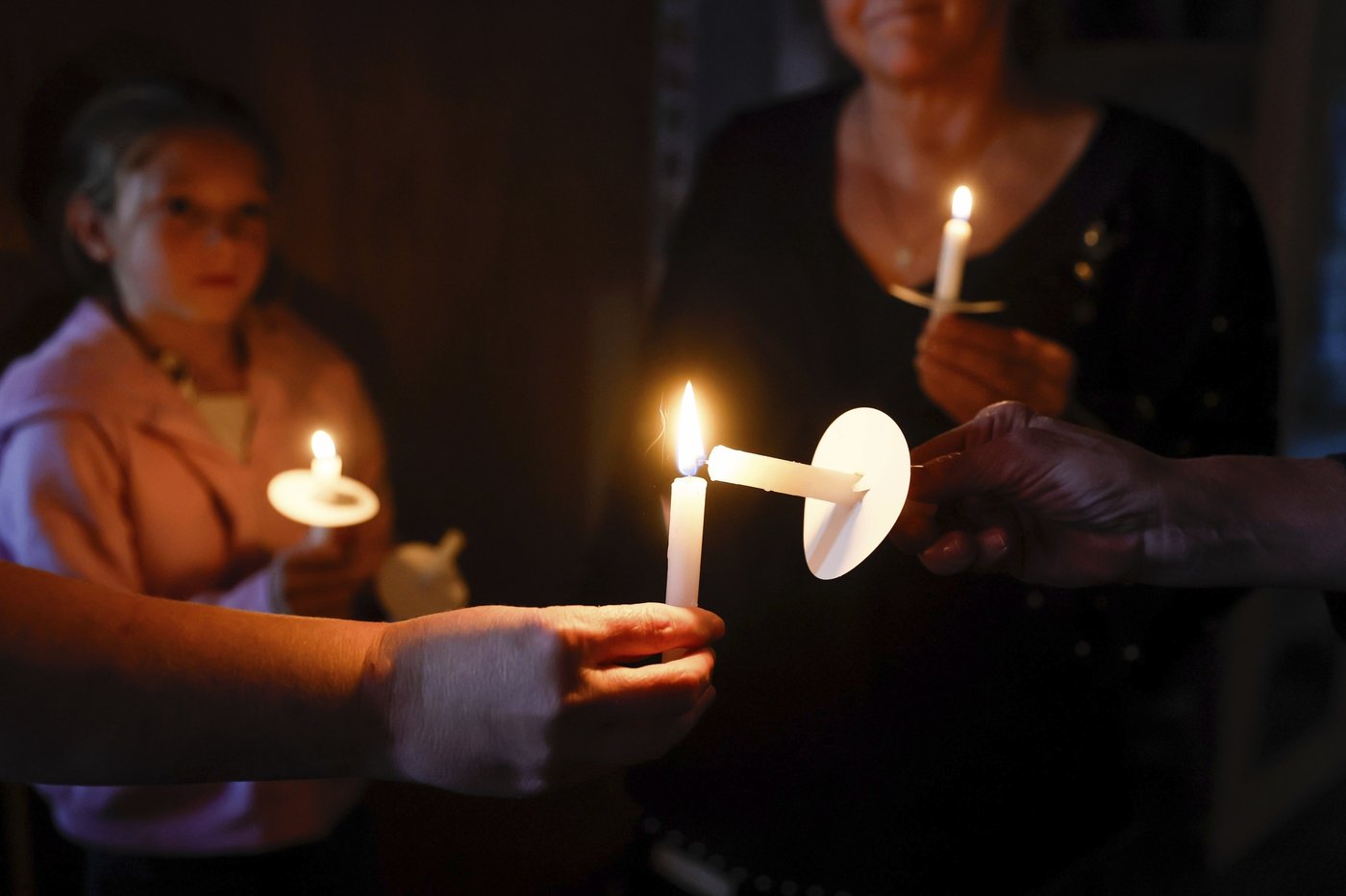 15-year-old boy charged in shooting deaths of parents, 3 siblings in Washington state | iNFOnews.ca