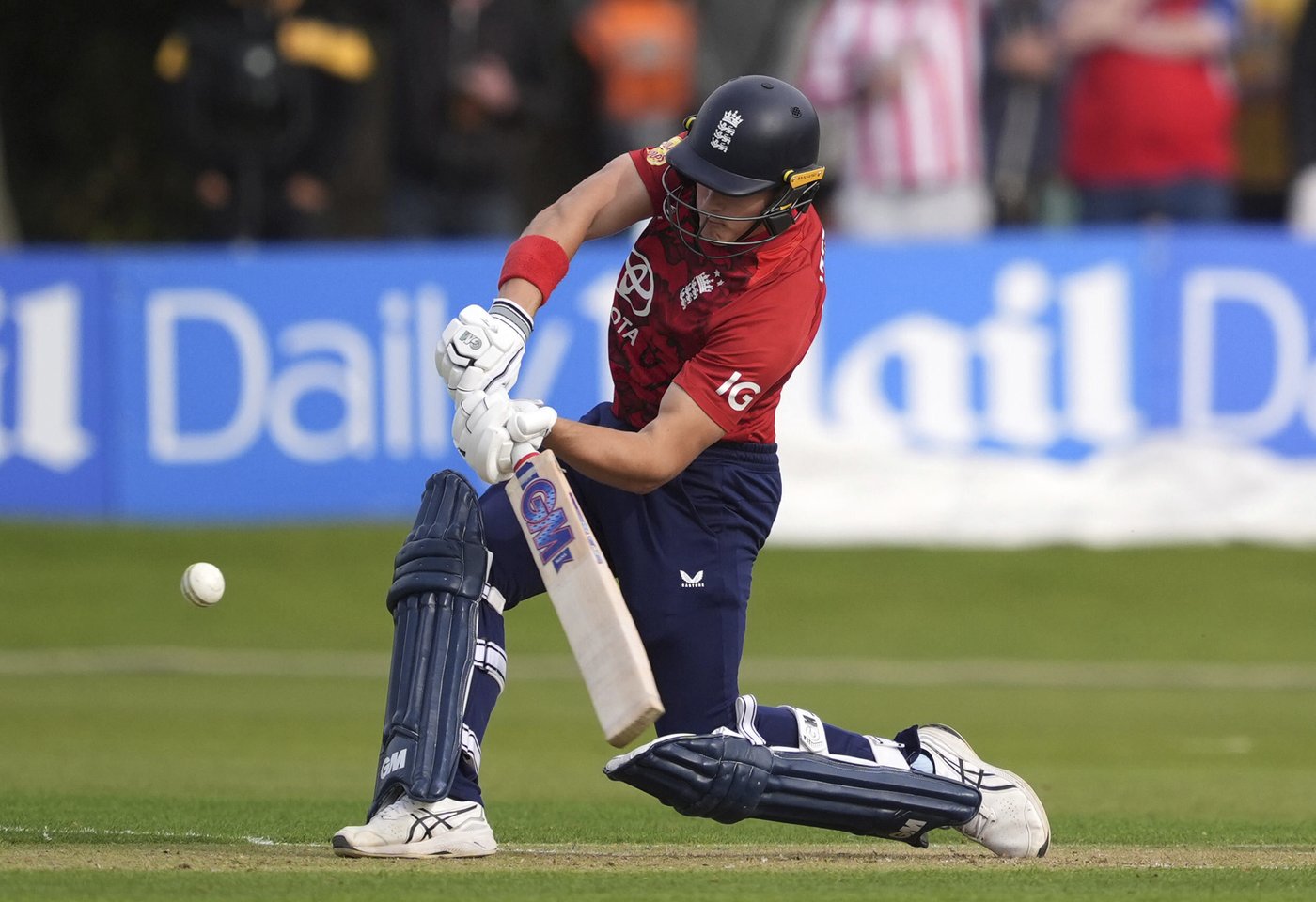 Good start for Bethell as England beats Ireland by 4 wickets in 1st T20 | iNFOnews.ca