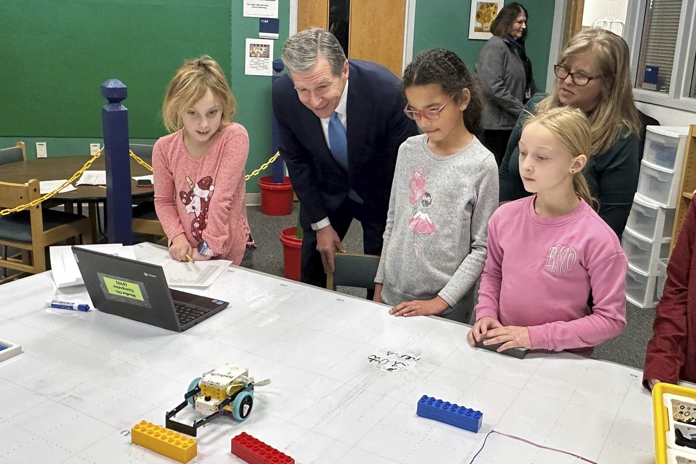 AP Elections Top 25: The people, places, races, dates and things to know about Election Day | iNFOnews.ca