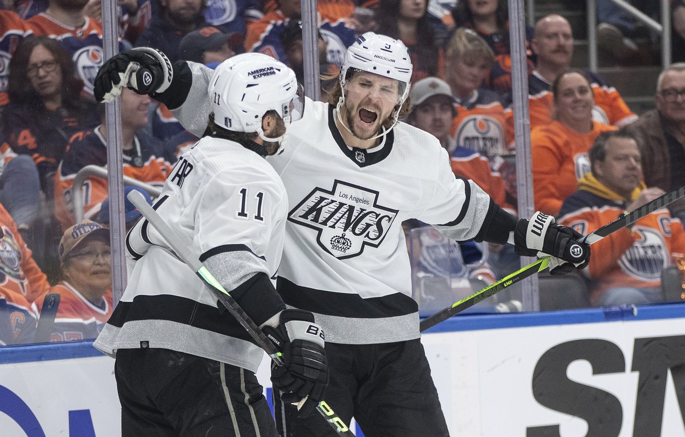 Goaltending questions remain as Jim Hiller begins first full season as Los Angeles Kings coach | iNFOnews.ca Goaltending questions remain as Jim Hiller begins first full season as Los Angeles Kings coach | iNFOnews.ca