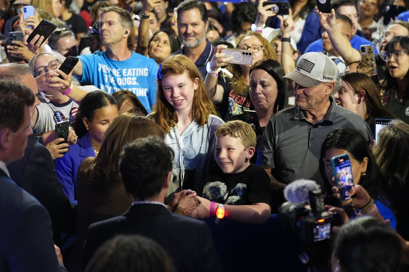 Harris trolls Trump at Vegas rally and LA fundraiser, says her crowds are 'pretty big' | iNFOnews.ca Harris trolls Trump at Vegas rally and LA fundraiser, says her crowds are 'pretty big' | iNFOnews.ca