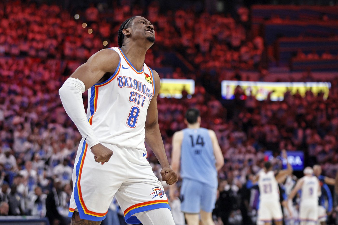 Thunder open 35-point 1st-half lead over Grizzlies, go on to win by 51 in a stat-filled Game 1 | iNFOnews.ca
