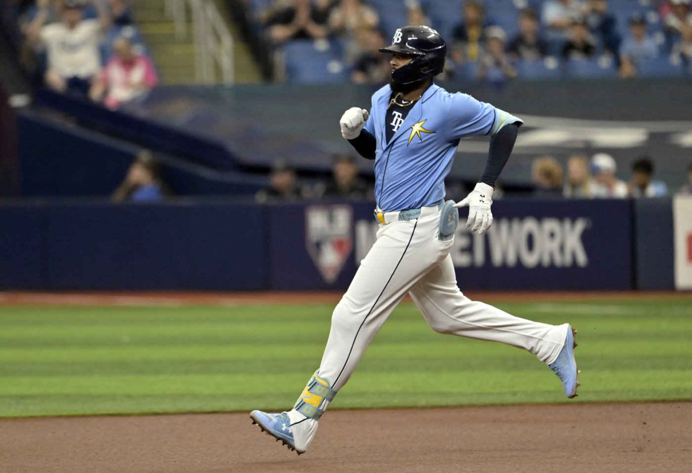 Aranda homers in a third straight game and the Rays beat the Blue Jays 4-3 for a 3-game sweep | iNFOnews.ca