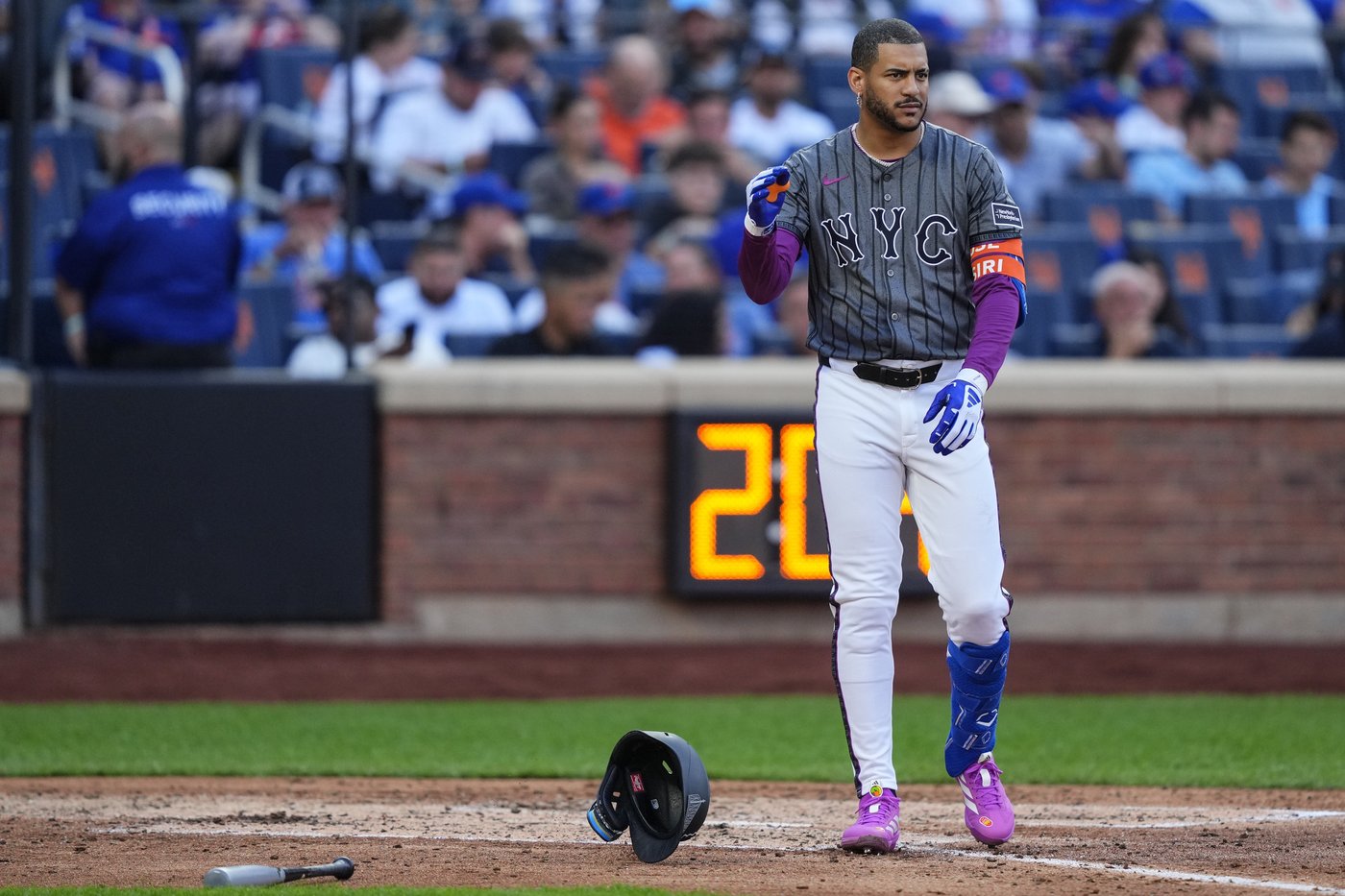 Mets drop 8th straight game and are losing grip on NL playoff spot | iNFOnews.ca