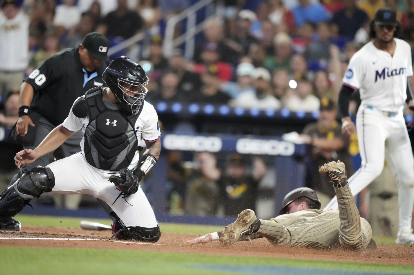 Merrill, Maldonado deliver RBI hits in the 2nd inning as Padres hold on to beat Marlins 2-1 | iNFOnews.ca