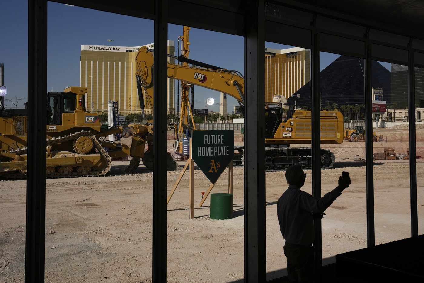 Athletics celebrate groundbreaking of $1.75 billion stadium project in Las Vegas | iNFOnews.ca