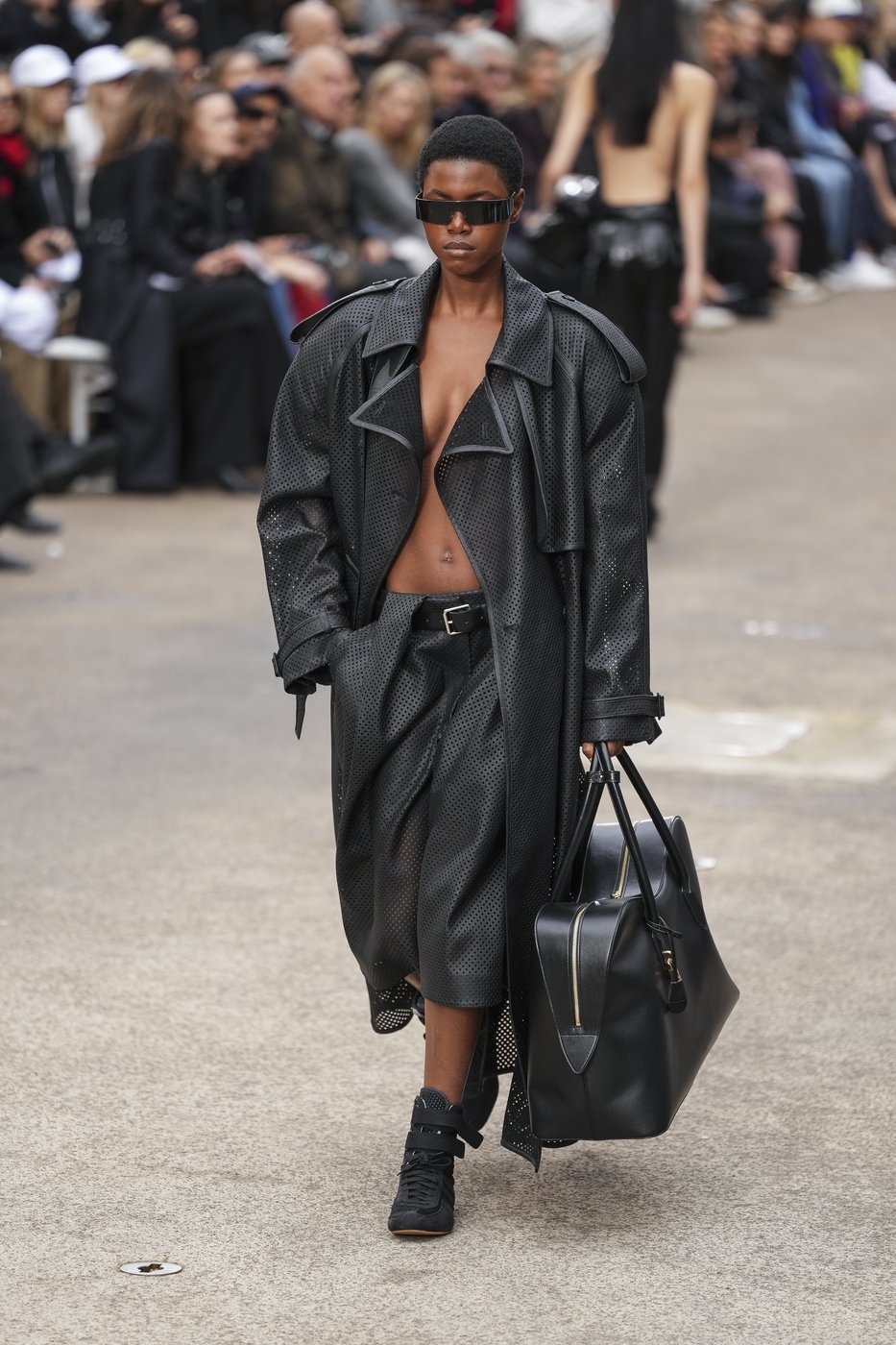 Balenciaga upturns luxury in Paris as McCartney puts on high-octane fashion with playful, eco twist | iNFOnews.ca Balenciaga upturns luxury in Paris as McCartney puts on high-octane fashion with playful, eco twist | iNFOnews.ca