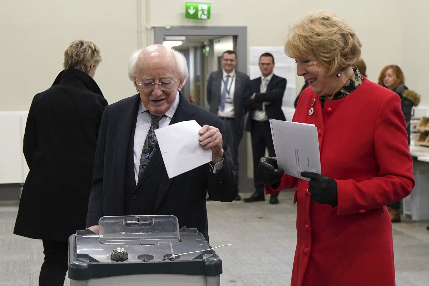 Ireland headed for coalition government following parliamentary election, exit poll suggests | iNFOnews.ca