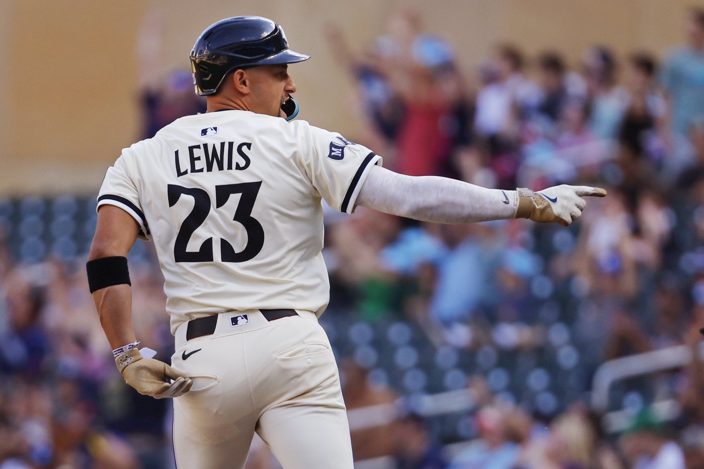 Royce Lewis finds a moment to savor from a lost season for the Twins | iNFOnews.ca Royce Lewis finds a moment to savor from a lost season for the Twins | iNFOnews.ca