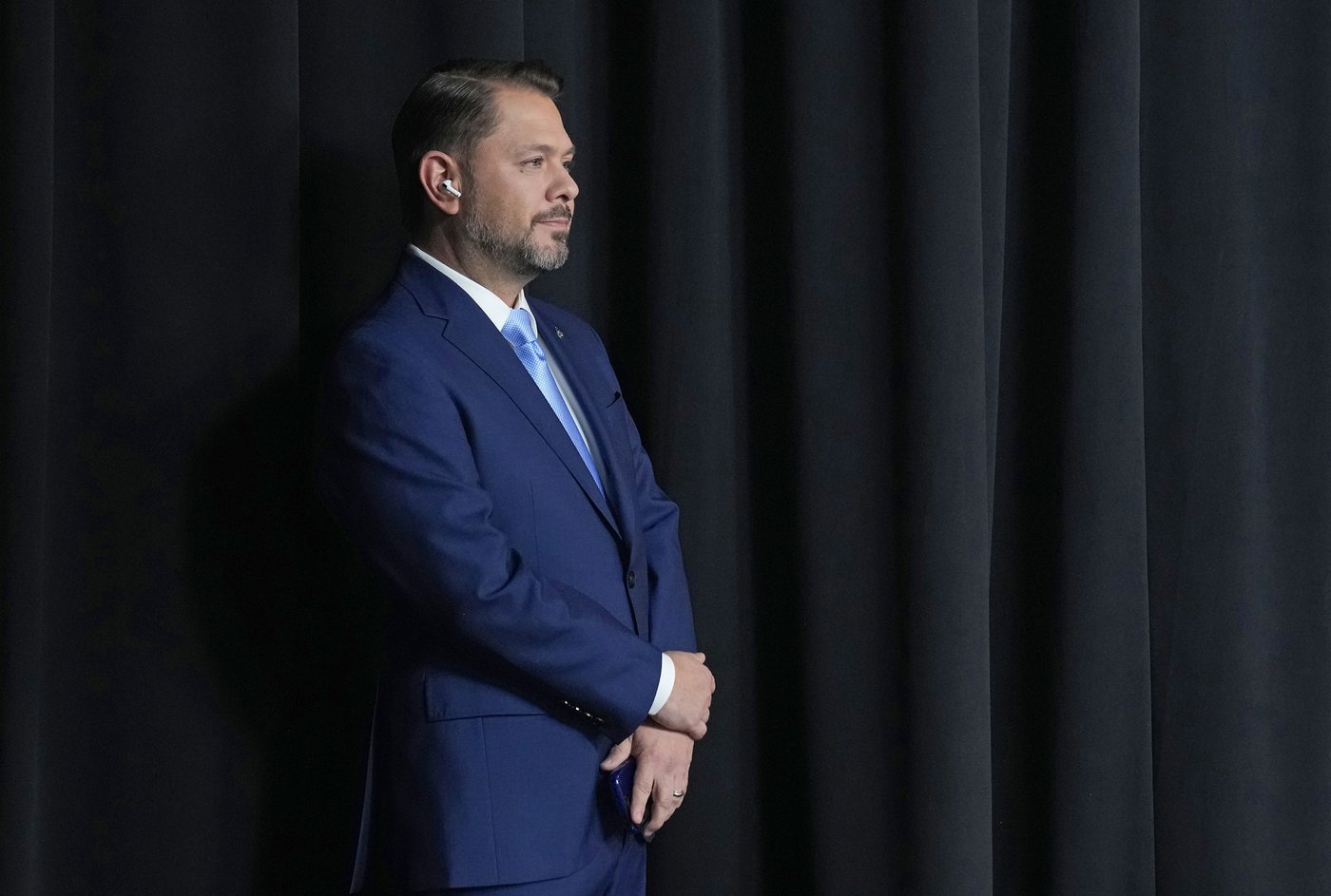 Ruben Gallego divorce records unsealed but reveal little about Democratic Senate candidate | iNFOnews.ca Ruben Gallego divorce records unsealed but reveal little about Democratic Senate candidate | iNFOnews.ca