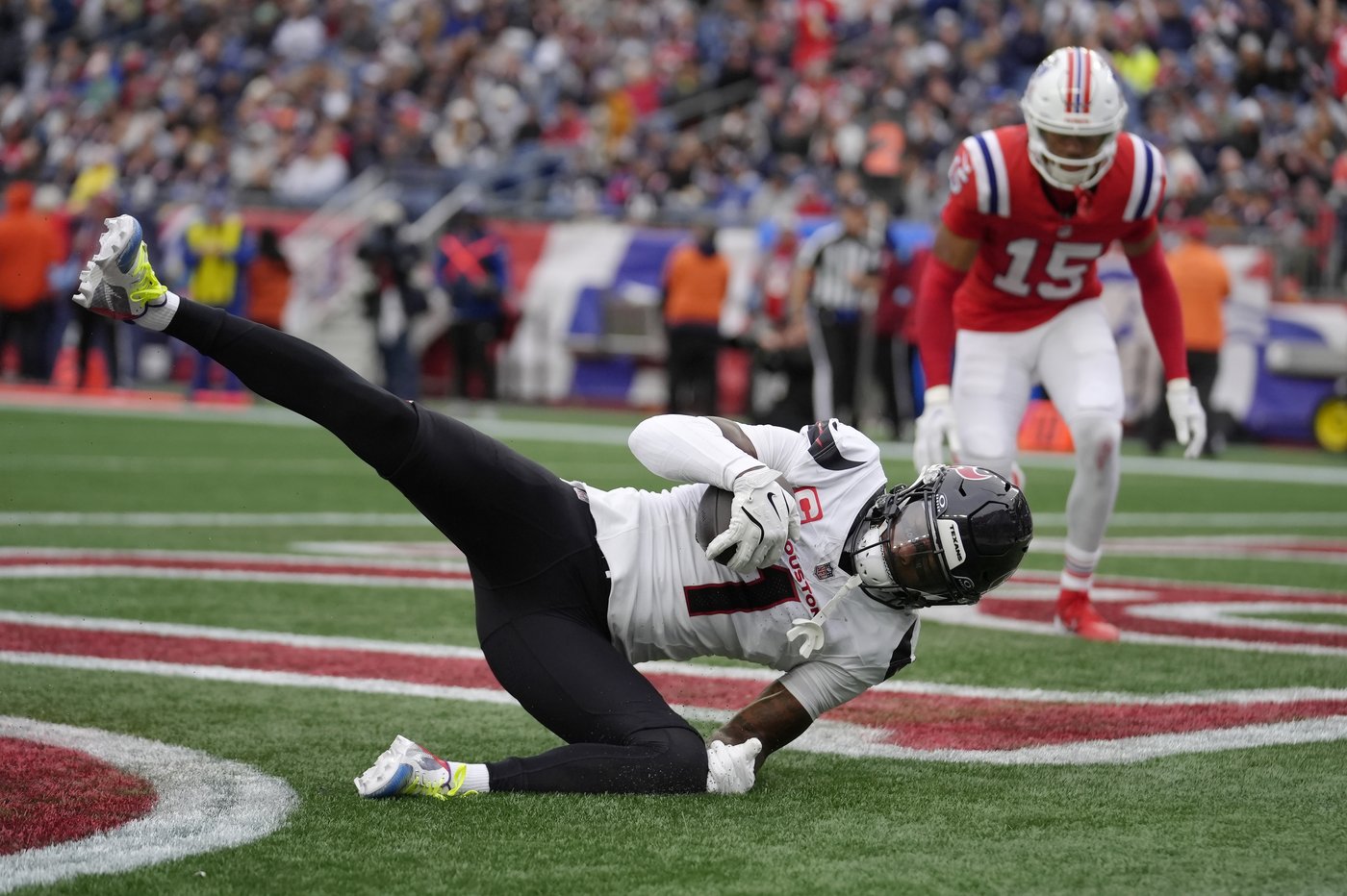 C.J. Stroud throws 3 TD passes as the Texans beat the Patriots 41-21 in Drake Maye's first start | iNFOnews.ca C.J. Stroud throws 3 TD passes as the Texans beat the Patriots 41-21 in Drake Maye's first start | iNFOnews.ca