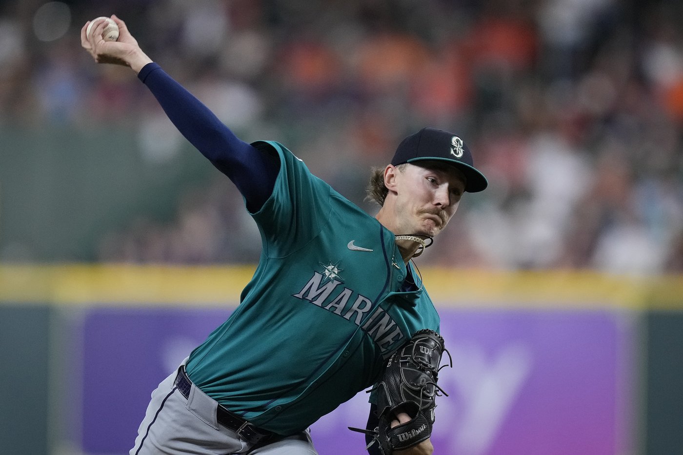 Miller throws 7 shutout innings as Mariners prevent Astros from clinching AL West with 6-1 win | iNFOnews.ca