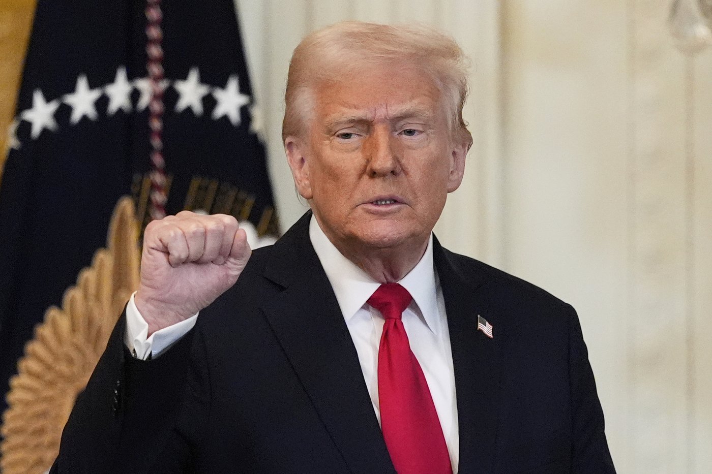 The White House says nothing classified was shared on Signal. Democrats say that strains credulity | iNFOnews.ca