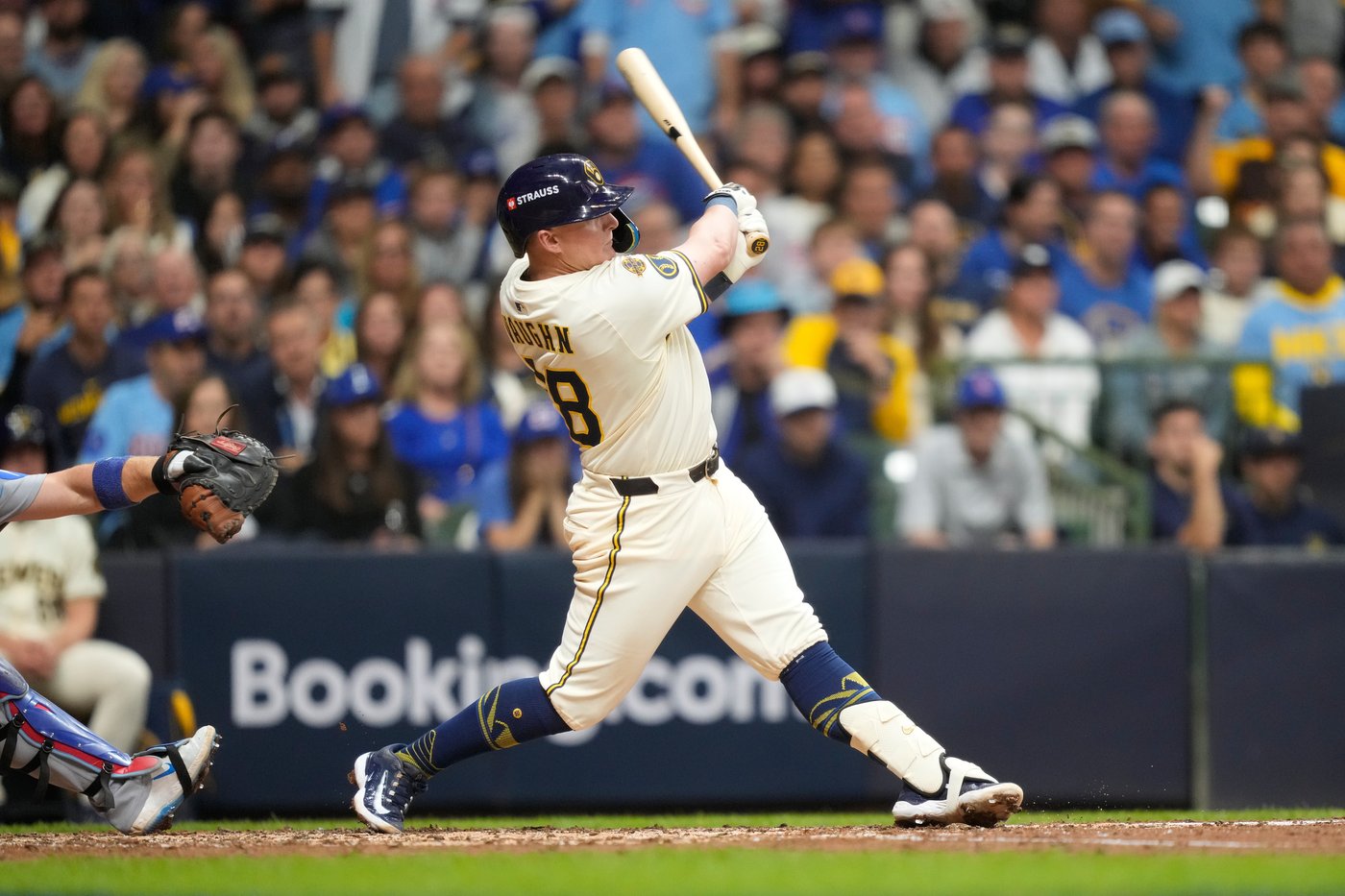 Brewers beat Cubs 3-1 in Game 5 of NL Division Series to advance to NLCS matchup with Dodgers | iNFOnews.ca