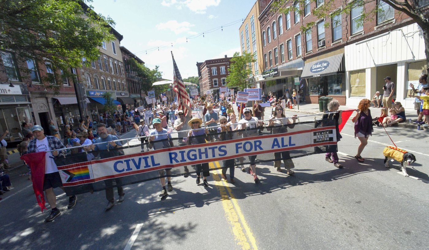 How people are celebrating, protesting and traveling for July Fourth | iNFOnews.ca