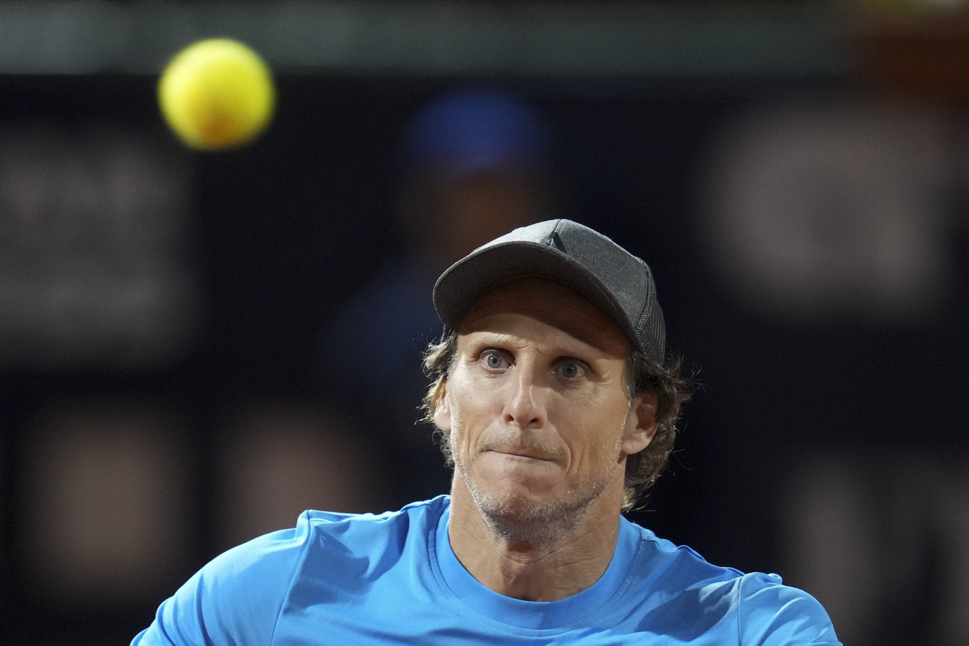 Diego Forlán's debut in professional tennis begins with a doubles loss at the Uruguay Open | iNFOnews.ca Diego Forlán's debut in professional tennis begins with a doubles loss at the Uruguay Open | iNFOnews.ca