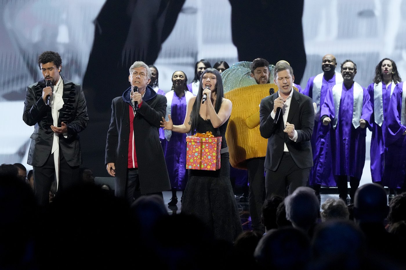 Cher, Lady Gaga, Miley Cyrus, Snoop Dogg: 'Saturday Night Live' is feted with a concert for the ages | iNFOnews.ca Cher, Lady Gaga, Miley Cyrus, Snoop Dogg: 'Saturday Night Live' is feted with a concert for the ages | iNFOnews.ca