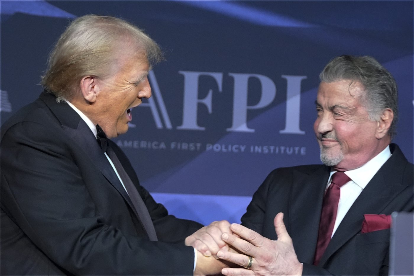 Donald Trump vows to help ‘troubled’ Hollywood with Mel Gibson, Jon Voight and Sylvester Stallone | iNFOnews.ca