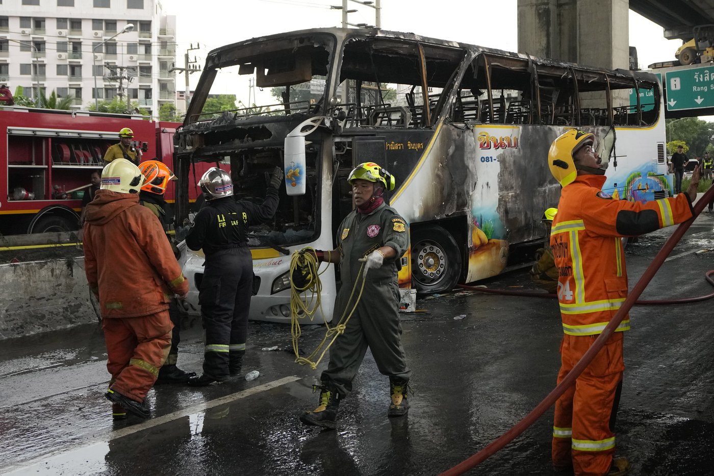 More than 20 are feared dead after a school bus catches fire in suburban Bangkok | iNFOnews.ca