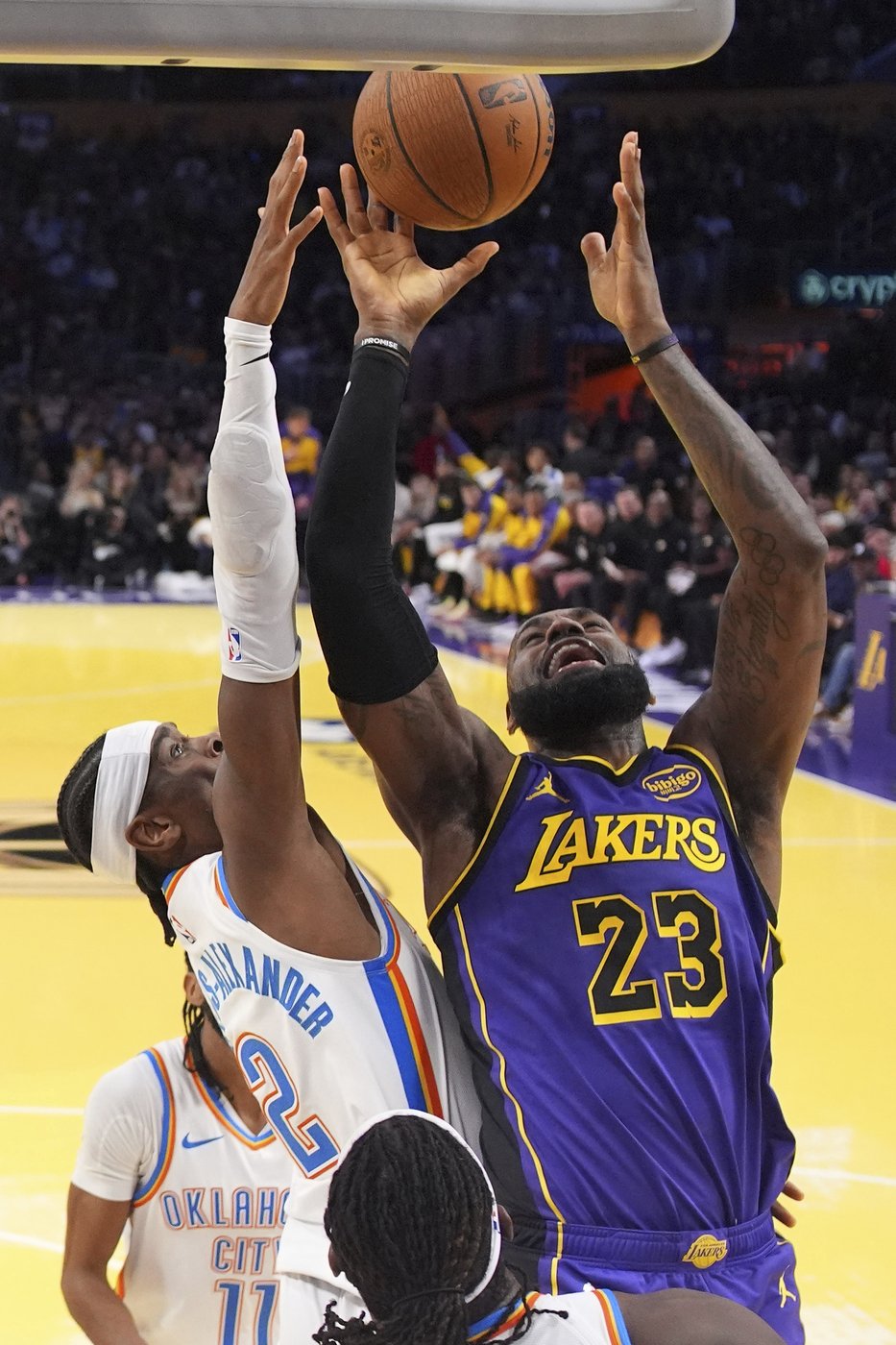 Shai Gilgeous-Alexander scores 36 points as Thunder defeat Lakers 101-93 in NBA Cup game | iNFOnews.ca Shai Gilgeous-Alexander scores 36 points as Thunder defeat Lakers 101-93 in NBA Cup game | iNFOnews.ca