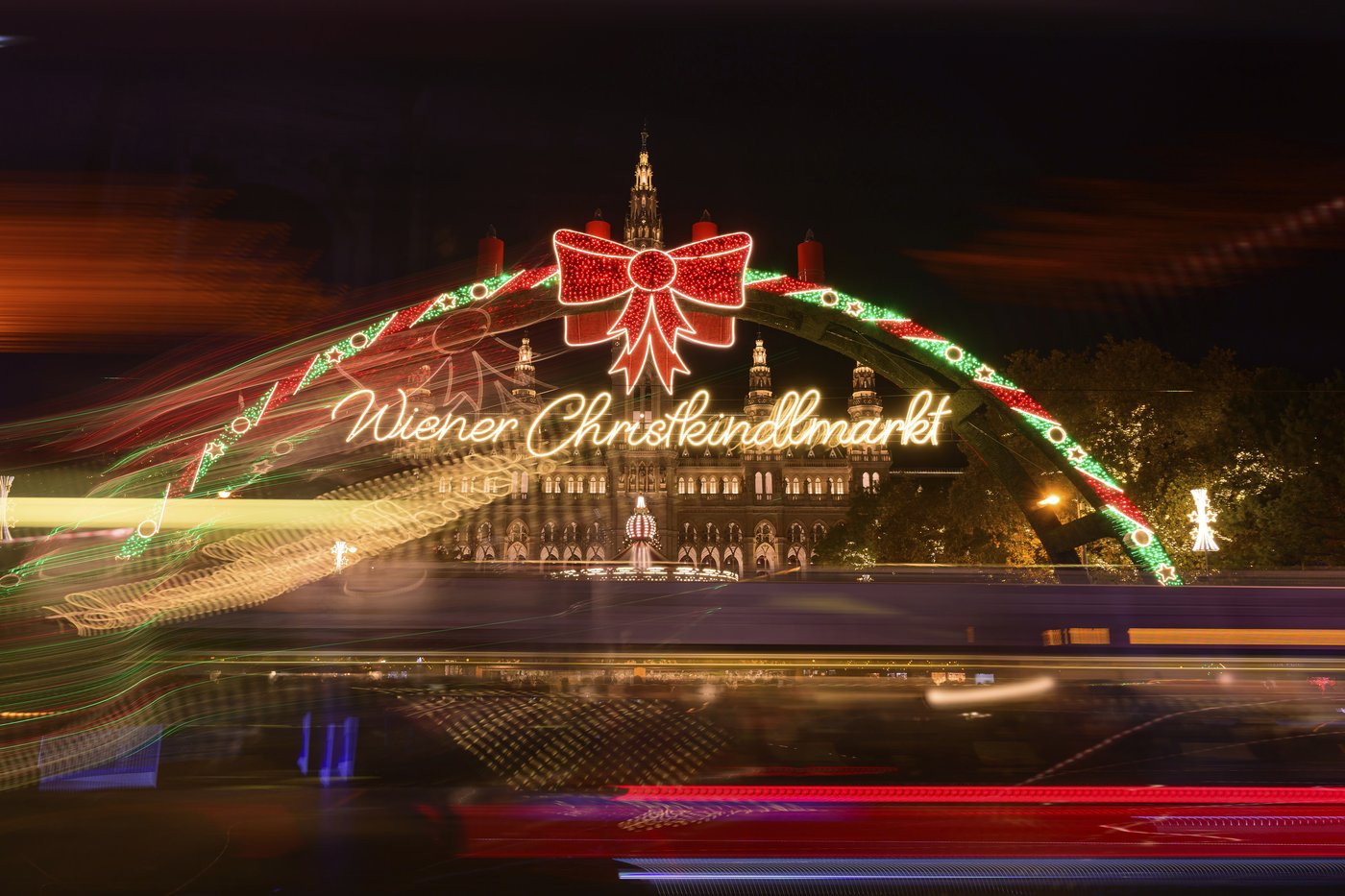 Lighting of Vienna town hall Christmas tree marks start of Yuletide season in Austrian capital | iNFOnews.ca